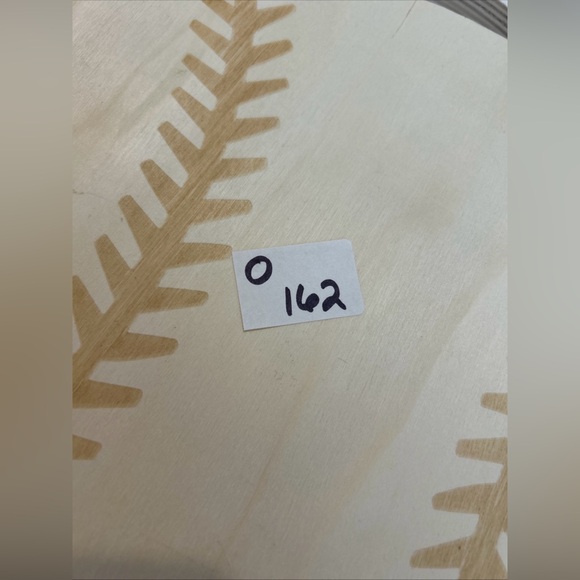 Unfinished  round Wooden Tray & baseball theme disc - Picture 5 of 5